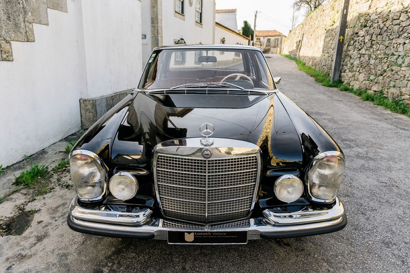 1970 Mercedes Benz 280SE